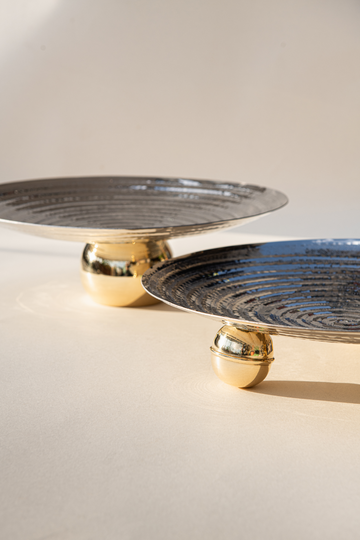 Stainless handmade Ra collection circular plate with copper ball holder